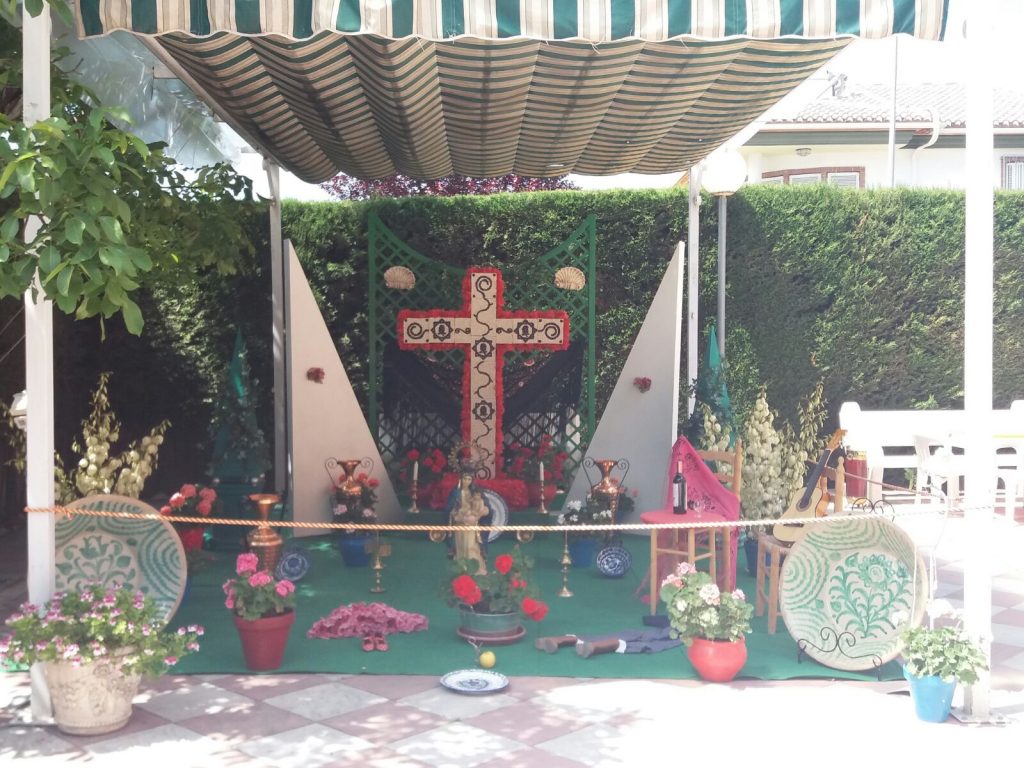 Cruz de la Residencia Virgen de la Paz.